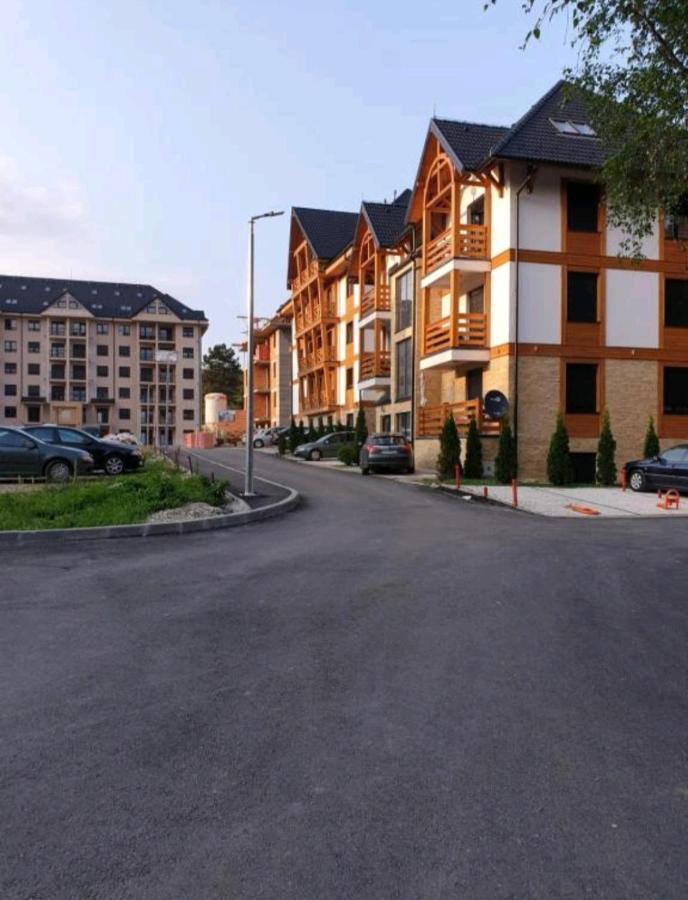 Konstantin & Apartment *
