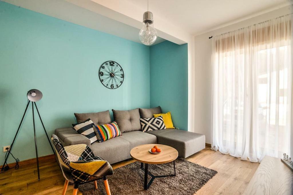 Konstantin & Apartment